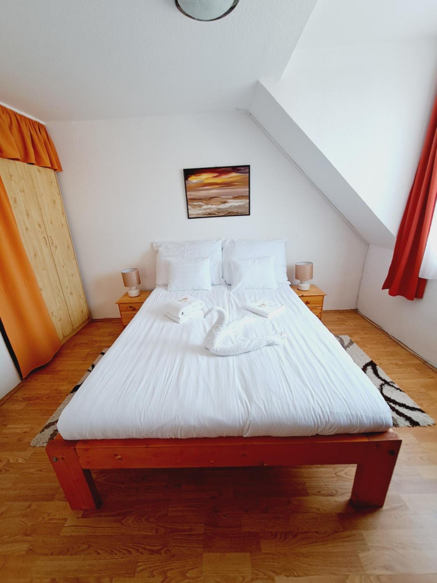 Palma Apartman Hajduszoboszlo Ngoại thất bức ảnh